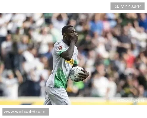 柏林赫塔力克成功击败门兴格拉德巴赫,取得宝贵的胜利! 柏林赫塔力克成功击败门兴格拉德巴赫,取得宝贵的胜利!