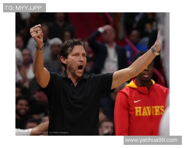 老鹰小胜尼克斯，成功晋级季后赛：挑战与胜利的完美结合